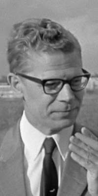 Drs. P, Dutch writer, dies at age 95